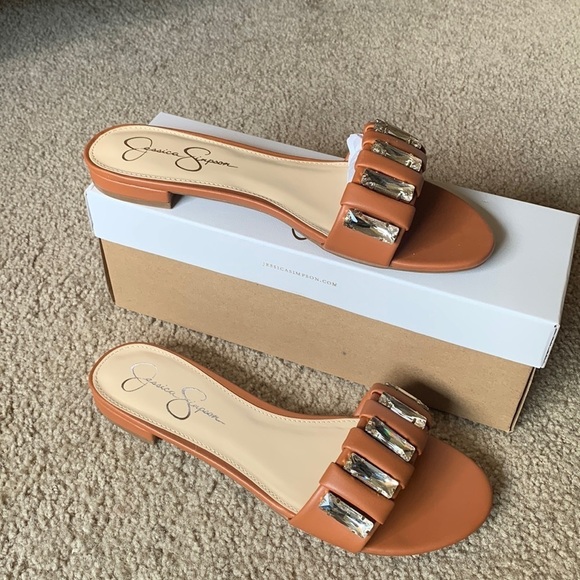 Jessica Simpson JS Amille Ginger Cookie Slip On Rhinestone Slide Sandals 9 NIB - Picture 1 of 11